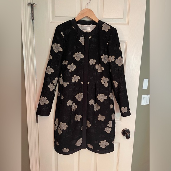 Stunning Etro jacket, looks great with leggings or can be worn as a dress - Picture 1 of 4